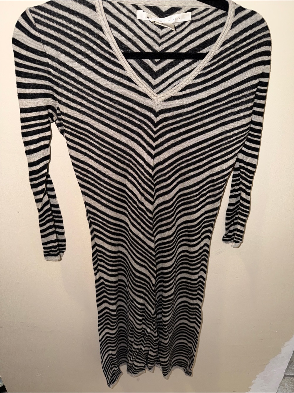 Vintage Max Studio Black and White Striped V-Neck Long Sleeve Dress